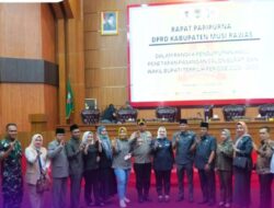 Sidang Paripurna DPRD Tetapkan Hj.Ratna Machmud- H.Suprayitno Bupati Terpilih Periode 2025-2030