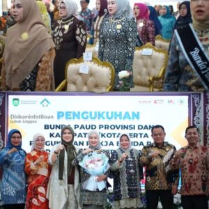 Walikota Lubuklinggau Hadiri Pengukuhan Bunda PAUD Provinsi dan Kabupaten/Kota se-Sumsel